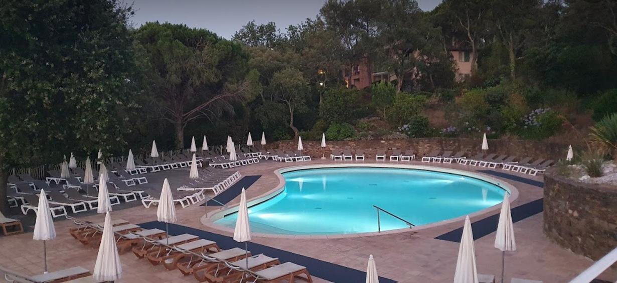 Charmant Appartement Village Restanques De Saint Tropez Grimaud Exterior foto